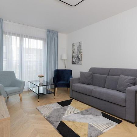 Warsaw Praga Okrzei Apartment By The River By Noclegi Renters Luaran gambar